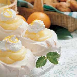 Lemon Custard in Meringue Cups Meringue Cups, Making Desserts, Lemon Pudding Cake, Meringue Desserts, Custard Recipe, Lemon Custard, Lemon Filling, Lemon Pudding, Lemon Meringue Pie