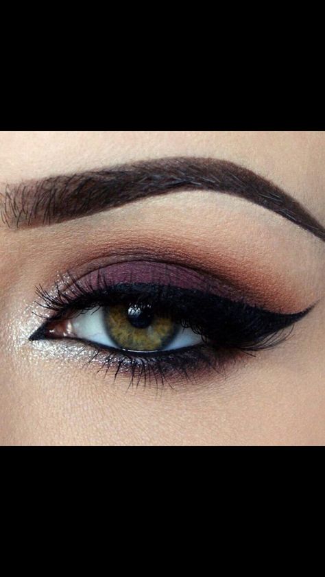 Make Up Mata, Dag Make Up, Eyeliner Tips, Eyeliner Hacks, Makeup Pengantin, Smink Inspiration, Beauty Make-up, Makijaż Smokey Eye, Makeup Hacks