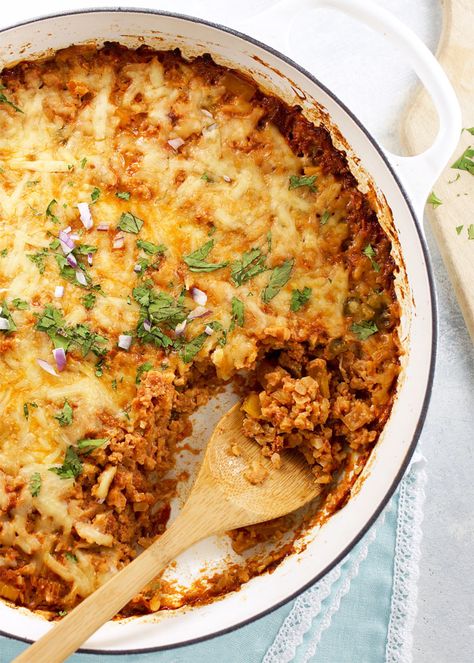 Mexican Cauliflower Rice Casserole - Vegetarian Vegetarian Skillet, Mexican Cauliflower Rice, Mexican Cauliflower, Cauliflower Rice Casserole, Chili Relleno, Easy Skillet Meals, Vegetable Recipe, Cauliflower Rice Recipes, Trader Joes Recipes