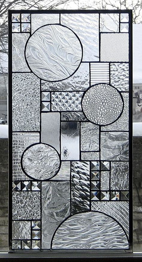 Wine Bottle Wall, Art Glass Jewelry, Glass Art Pictures, Modern Stained Glass, Motif Art Deco, Stained Glass Window Panel, Glass Art Projects, Stained Glass Diy, Stained Glass Panel