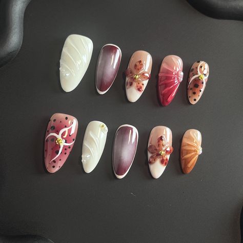 💕 Susies nail studio offers press on nails for different occasions including birthday party, wedding party and daily used etc. All of our products are pure handcraft with environmentally friendly materials and non-damaging to natural nail. They are easy to use and remove which give you a perfect manicure in minutes.  🚚 Shipping fee & Free shipping policy  The shipping fee is fixed per order no matter how many items are added. And enjoy free shipping on order over $35.  🎀 Processing time All o Nails Floral Design, Gel On Nails, Nail Cute, Nail Party, Nails Floral, Custom Press On Nails, Different Nail Shapes, Japanese Nail, Perfect Manicure