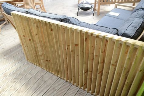 vertical slat angled fence - Google Search Venetian Fence, Fence Panel, The Venetian, Fence Panels, Ticks, News Design, Outdoor Storage Box, New Design, Fence