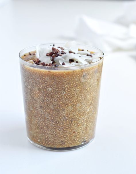 For all my coffee lovers and all around food lovers, this is the perfect breakfast! It's a blood sugar balancing Cold Brew Chia Seed Pudding. Cold Brew Chia Pudding, Chia Seed Parfait, Chia Seed Pudding, My Coffee, Cold Brew Coffee, Perfect Breakfast, Chia Pudding, Chia Seeds, Gluten Free Vegetarian