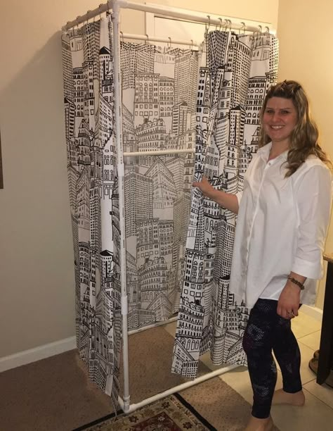 Diy Changing Room, Dressing Room Island, Diy Dressing Room, Lularoe Room, Portable Dressing Room, Diy Dressing, Christmas Patio, Pvc Pipe Projects, Fashion Truck