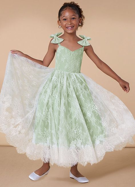 Have you flower girl dress beautifully in our effortless chantilly lace dress, Tilly. Her V-neckline bodice is held by straps that have bows at the shoulders. The skirt is a playful A-line gown that lets her twirl to her heart's content. We have made this dress come in a few of our favorite colors to compliment perfectly with any bridal party. Sage Flower Girl Dress, Tiana Wedding, Green Flower Girl Dresses, Flower Girl Dresses Blue, Sage Green Dress, Beach Wedding Flowers, Dusty Sage, Girls Floral Dress, Flower Girl Dress Lace