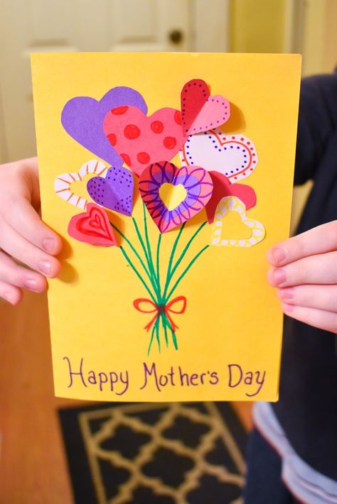 Mother’s Day Cards Handmade By Kids, Mother’s Day Card Easy, Mother’s Day Diy Cards For Kids, Mothers Day Cards Diy Handmade, Flower Bouquet Mothers Day, Bouquet Mothers Day, Mothers Day Bouquet, Flower Mothers Day, Mothers Day Cards Craft