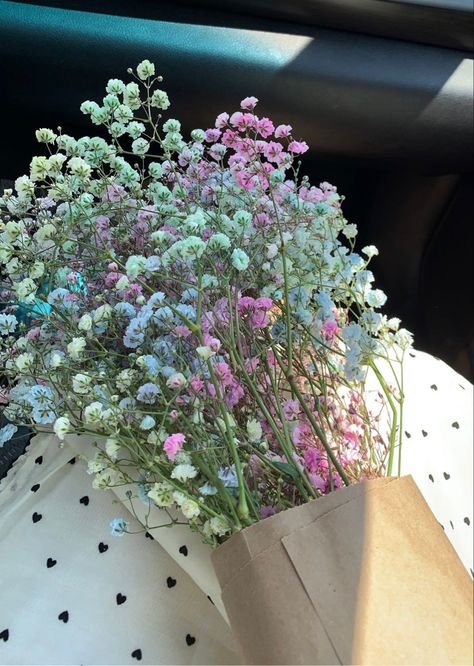 Trader Joes Flower Arrangements, Babys Breath Aesthetic, Breath Aesthetic, Trader Joes Flowers, Bouquet Arrangement, Unicorn Flowers, Arrangement Floral, Boquette Flowers, Baby S Breath