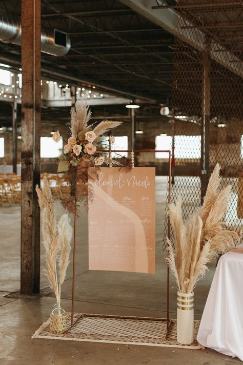 Boho Outdoor Ceremony Decor, Boho Warehouse Wedding, Copper Tablecloth Wedding, Outdoor Wedding Boho Decor, Modern Boho Sweetheart Table, Modern Boho Wedding Inspiration, Boho Wedding Styling, 2023 Boho Wedding Trends, Urban Boho Wedding