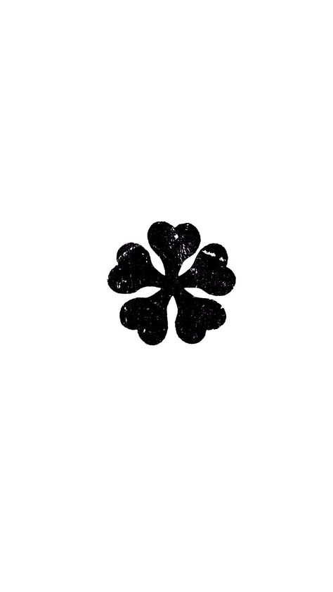 Small Symbols Tattoo, Jujutsu Kaisen Tattoo Ideas Simple, Asta Tattoo, Black Clover Tattoo Ideas, 5 Leaf Clover Tattoo, Small Anime Tattoo, Bleach Tattoo Ideas, Black Clover Tattoo, Small Anime Tattoos