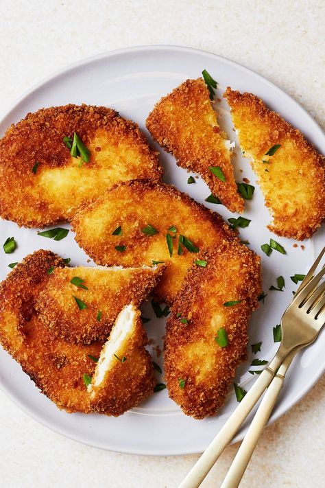 Bulgarian Fried Sheep's Milk Cheese Is a Popular Street Food Kashkaval Cheese, Easy Parmesan Crusted Chicken, Pasta Parmesan, Healthy Chicken Soup, Mayo Chicken, Fried Cheese, Sheep Cheese, Parmesan Recipe, Easy Chicken Thigh Recipes