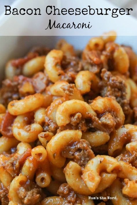 Bacon Cheeseburger Macaroni Cheeseburger Macaroni, Bacon Casserole, Pasta Meals, Macaroni Recipes, Spaghetti Casserole, Southern Recipes Soul Food, Cheeseburger Casserole, Tater Tot Casserole, Potluck Dishes