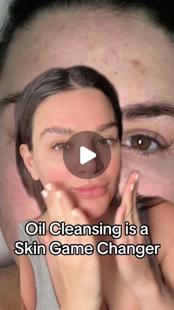 Sarah Fraggis on Instagram: "Over cleansing your skin strips it of the natural oils it needs to stay healthy, supple, and hydrated.

Even if you have super oily skin or acne, you shouldn't be cleansing more than twice a day.

Doing so will only cause more of what you're trying to avoid - a shiny face and breakouts

If you have sensitive skin/ aging skin oil cleansing is a great way to start your
day.

It's better to keep moisturized and as we age using a cleanser twice a day can cause irritation.

Here's a look into my morning routine.

Try oil cleansing to keep more supple skin. 

All products I'm using can be found at filterlessera.com

Don't miss out on trying our gel cleanser for a PM wash. 

The Queen of Clean smells so GOOD! Feels like a spa just using it.

Linked in bio.

Xoxo- Sara Queen Of Clean, Shiny Face, Cleanser For Oily Skin, Oil Cleansing, Best Face Wash, My Morning Routine, Skin Oil, Supple Skin, Oil Cleanser