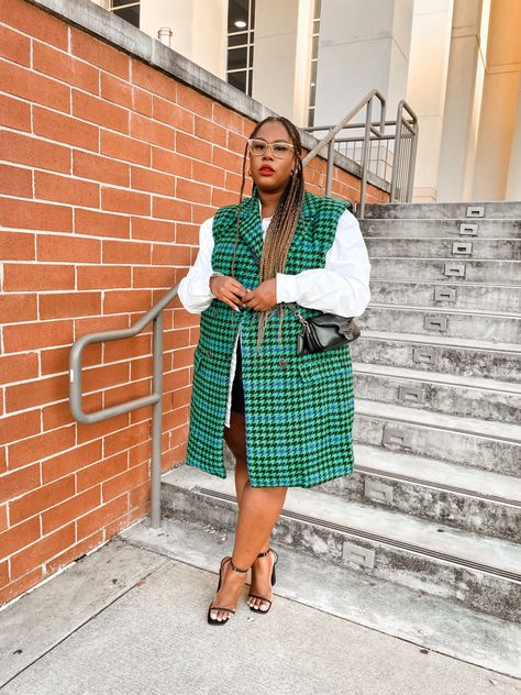 Step Show Outfit, Plaid Vest Outfit, Hbcu Homecoming Outfits, Hbcu Football, Hbcu Outfits, Hbcu Homecoming, Hbcu Fashion, Creative Outfit Ideas, Long Shacket