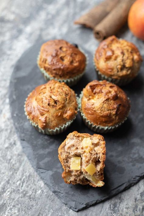 Slimming Weetabix Apple Muffins 19 Weetabix Muffins, Weetabix Cake, Weetabix Recipes, Apple Muffin Recipes, Low Fat Desserts, Mug Cakes, Apple Muffins, Cake Vegan, Pancakes Easy