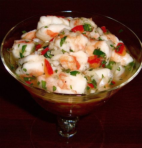 CEVICHE! ~ Costa Rican Style Costa Rican Food, Ceviche Recipe, Oyster Recipes, Elegant Appetizers, Rican Food, Lunch Bowl, Amazing Appetizers, Seafood Salad, Puerto Rican Recipes