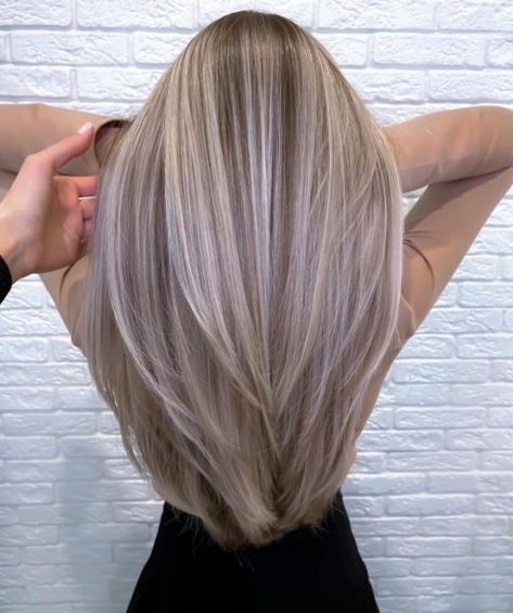 32 Trendy Ash Blonde Colour Ideas : Creamy Ashy Blonde Layered Long Hair I Take You | Wedding Readings | Wedding Ideas | Wedding Dresses | Wedding Theme Gray Blonde Hair, Layered Long Hair, Gray Blonde, Ashy Hair, Grey Blonde Hair, Ash Blonde Hair Colour, Grey Blonde, Ash Hair, Ashy Blonde