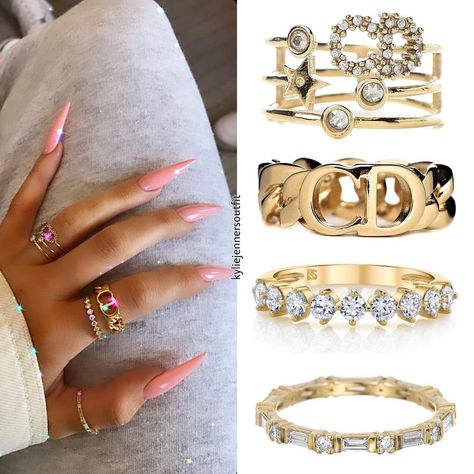 Kylie Jenner’s Outfits on Instagram: “@KylieJenner / Instagram Story 10.13.20 // She’s wearing: 1. @dior Shiny-D Ring ($320) 2. @dior Danseuse Étoile Ring ($330) 3. @rubystella…” Kylie Jenner Necklace, Kylie Jenner Cartier, Kylie Jenner Accessories, Kylie Jenner Jewelry, Kylie Jenner Rings, Hand With Ring, Crystal Fashion, White Crystals, Stylish Jewelry