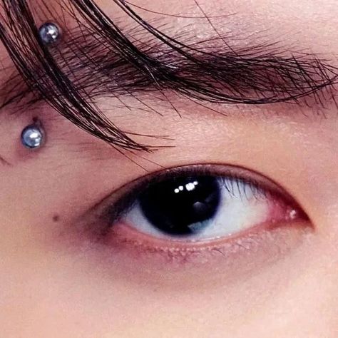 ᵐᶤˡᵃ on Instagram: "My heaven is your eyes. #jungkook #bts #army #btsarmy #bighit #korea" Jungkook Piercing, Jimins Eyes, Bts Eyes, Eye Pictures, Eyes Wallpaper, Photos Of Eyes, Jungkook Fanart, Jeon Jungkook Photoshoot, Aesthetic Eyes