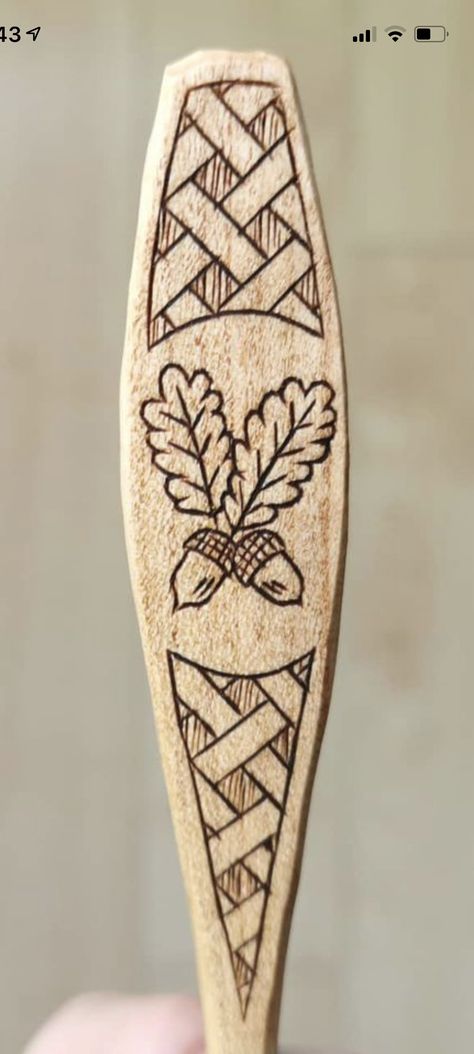 Kolrosing Pattern, Spoon Carving Patterns, Bowl Carving, Woodcarving Ideas, Wooden Spoon Carving, Wood Spoon Carving, Hand Carved Spoon, Love Spoons, Carved Spoons