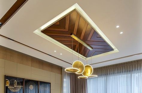 Fall Celing Designs For Living Room, Wooden Fall Celling Design, Veneer Ceiling Design Living Room, Wood False Ceiling Design, Veneer False Ceiling Design, Fore Ceiling, Reception Ceiling Design, Wooden False Ceiling Design, Wooden Ceiling Ideas