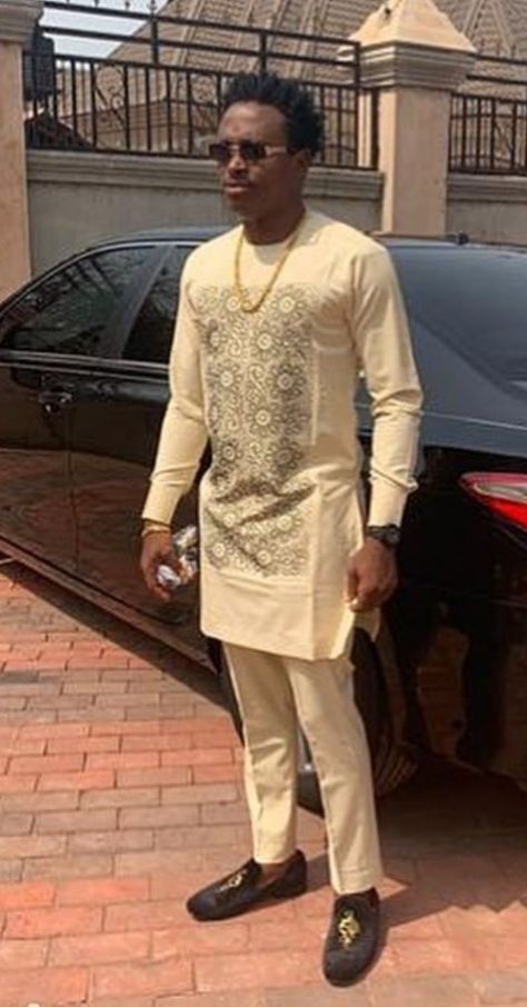 African Kings, Indian Sherwani, African Wears, Senator Wears, Nigerian Men Fashion, African Clothes, Wakanda Forever, African Clothing For Men, African Shirts