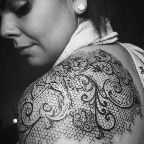 Gorgeous lace pauldrons - fishnet-y, intricate lace swirls Tattoo Planets, Mens Full Sleeve Tattoo, Black Lace Tattoo, Lace Sleeve Tattoos, Lace Tattoos, Tiki Tattoo, Lace Tattoo Design, Anker Tattoo, Polynesian Tattoos