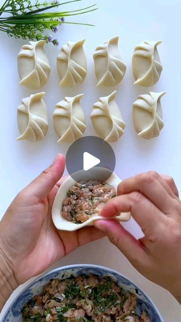 Chefler Platformu on Instagram: "Amazing folding techniques 😍🍥

♡❤️ ❍✍️    ⎙✅      ⌲📢
ˡᶦᵏᵉ   ᶜᵒᵐᵐᵉⁿᵗ  ˢᵃᵛᵉ      ˢʰᵃʳᵉ

DM for credit or a removal request ( no copyright intended)
All rights and credits reserved to the respective owner(s):

for more content follow @chefler.platformu

Get İnspired @chefler.platformu 👩‍🍳🌐👨‍🍳

Global Chefs Page ➡️ @chefler.platformu 💯🫶👩‍🍳🌐👨‍🍳 

 
to see awesome videos @chefler.platformu follow our page

Like ❤️
Comment 📝
Share ✅
 Save ✍️

🔔Follow Us For Amazing Food Videos That Will Get Your Daily Dose @chefler.platformu ✅

Dm For Credit Or Removal 📩
No Copyright Intended 

All Rights And Credits Belong To Their Relevant Owners ✅

#chef #cheflerplatformu #food #gastro #gastronomy #chefs #art #artist #chefler.platformu
__
Video & Credit :- 605 Best Dumplings, Folding Techniques, Amazing Food Videos, Bread Shaping, Dandelion Recipes, December 26, Bread Cake, Food Crafts, Dim Sum