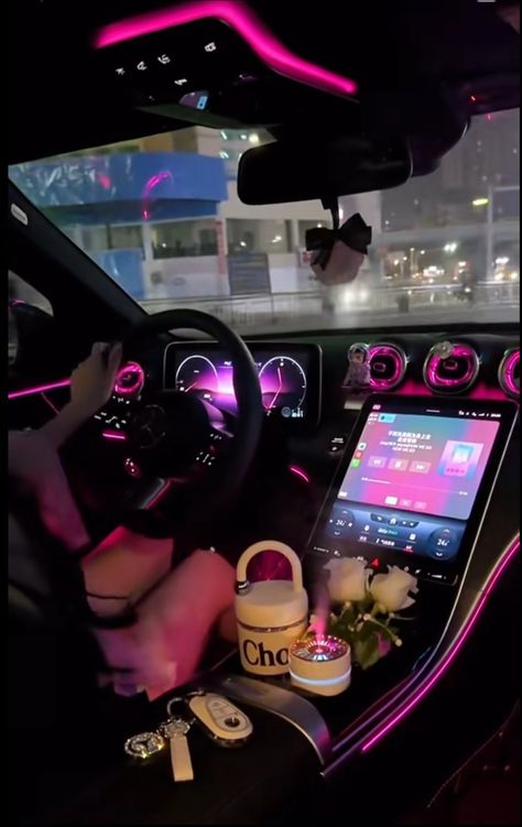 Pink Mercedes Benz, Pink Mercedes, Benz Interior, Pink Car Interior, Hot Pink Cars, Dream Cars Lexus, Mercedes Benz Interior, Mercedes Jeep, Mercedes Interior