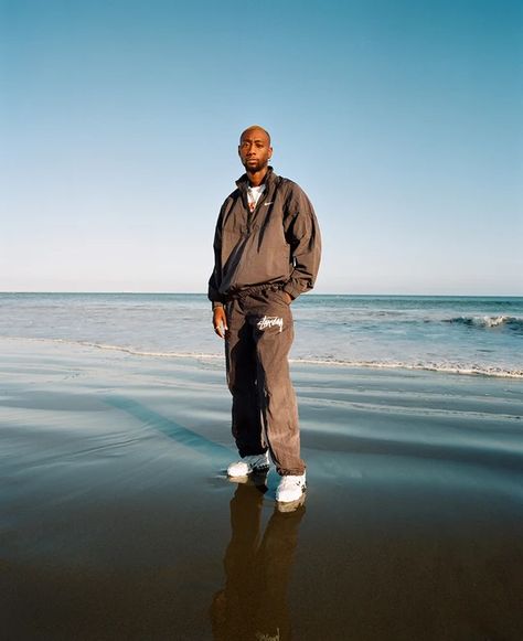 Frame Inspiration, Streetwear Photoshoot, Beach Editorial, Male Pose, Windrunner Jacket, Outdoor Shoot, Mens Editorial, Beach Shoot, Photoshoot Concept