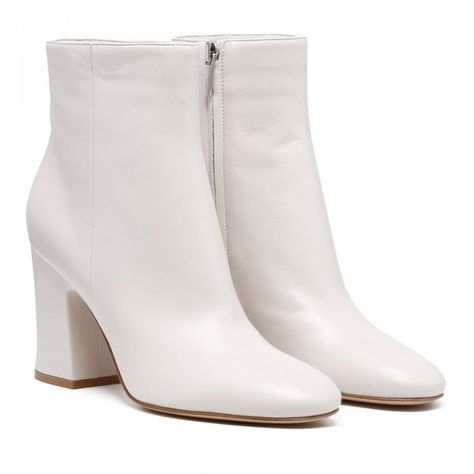 Off-white leather ankle boots (1.495 BRL) ❤ liked on Polyvore featuring shoes, boots, ankle booties, ankle boot, real leather boots, bootie boots, off white boots, ankle boots and leather booties Off White Boots, White Short Boots, White Heeled Boots, White Leather Booties, White Leather Ankle Boots, Short Heel Boots, White Leather Boots, Real Leather Boots, White Ankle Boots