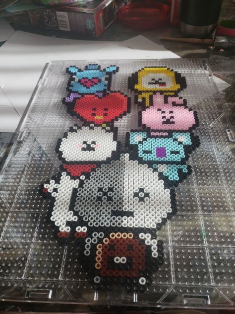 Bt21 Perler Beads, Bts Perler Beads, Hama Art, Easy Perler Beads Ideas, Perler Crafts, Beads Ideas, Pixel Art Grid, Hama Beads Patterns, Melty Beads