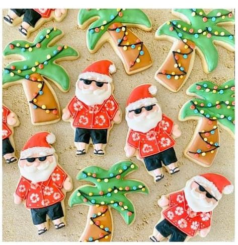 Happy Huladays Party, Hawaiian Christmas Party Ideas, Tropical Holiday Party, Tropical Christmas Cookies, Tiki Christmas Decorations, Christmas In July Cookies Decorated, Tropical Christmas Aesthetic, Christmas In July Cookies, Palm Tree Cookies