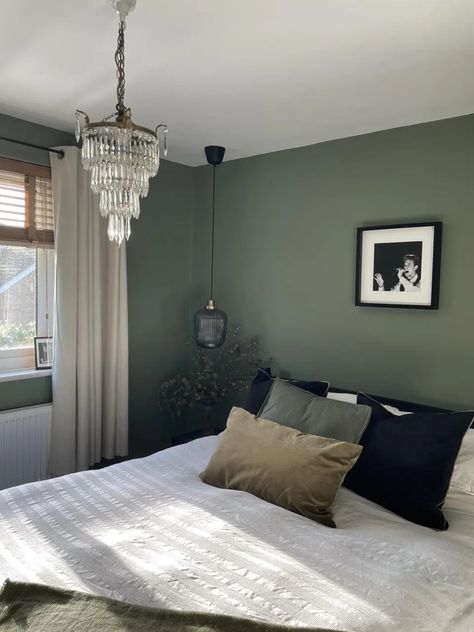 Green Black Grey Cream Bedroom, Sage Green And Gray Bedroom Decor, Men’s Green Bedroom, Olive Green Aesthetic Bedroom, Sage Green Bedroom With Black Furniture, Sage Green Black Bedroom, Dark Green Carpet Bedroom, Bedroom Ideas For Men Green, Sage Black And White Bedroom