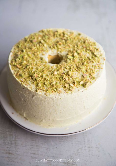 Soft and fluffy chiffon cake infused with pistachio paste and served with pistachio cream. No artificial color is used in this chiffon cake. Pistachio Paste, Pistachio Cream, Pistachio Cake, Pistachios Nuts, Pastry Cream, Ginger Recipes, Chiffon Cake, Freezer Friendly, Cake Frosting