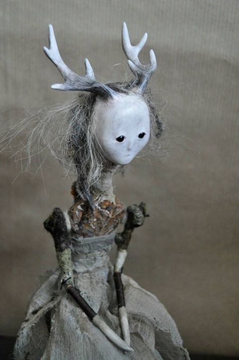 Anthropomorphica Creepy Doll, Wood, Hair, White