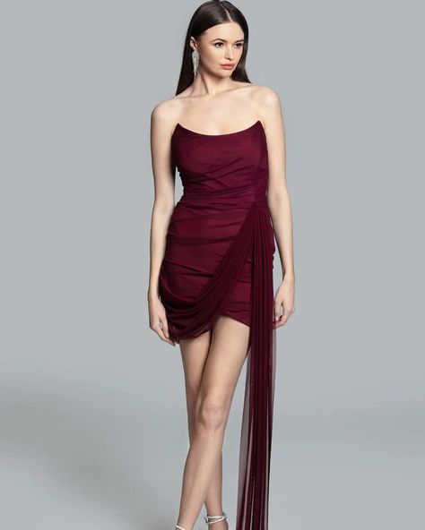 Color of the season! #justbboutique #shopping #fall #wine #burgundy #boutiqueshopping #boutiques #tuesday #october All White Party Dresses, Missy Dresses, Neutral Dresses, Bachelorette Party Dress, Shimmery Dress, Military Ball Dresses, Rehearsal Dinner Dresses, Day To Night Dresses, Dress With Shawl