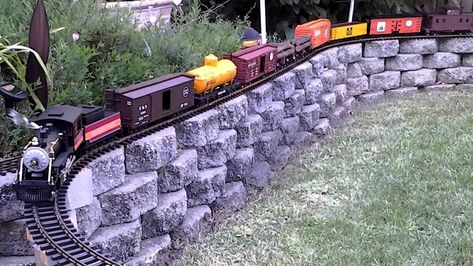 An Incredible Garden Railroad In Connecticut Can Be Seen At Wickham Park In Manchester G Scale Trains, Garden Trains, Model Train Table, Trains For Sale, Garden Railroad, Garden Railway, Train Table, Sensory Garden, Model Train Sets