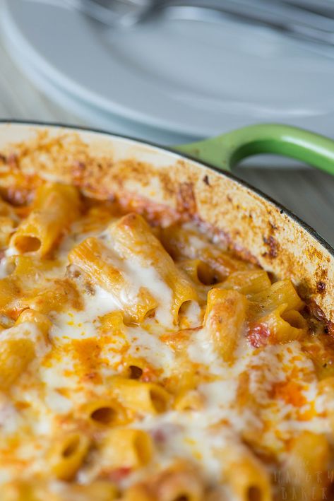 Baked Ziti Dutch Oven, Pasta Dutch Oven Recipes, One Pot Baked Ziti, Dutch Oven Pasta, Ziti Recipe, Ziti Pasta, Ziti Recipes, Baked Ziti Recipe, Iron Recipes