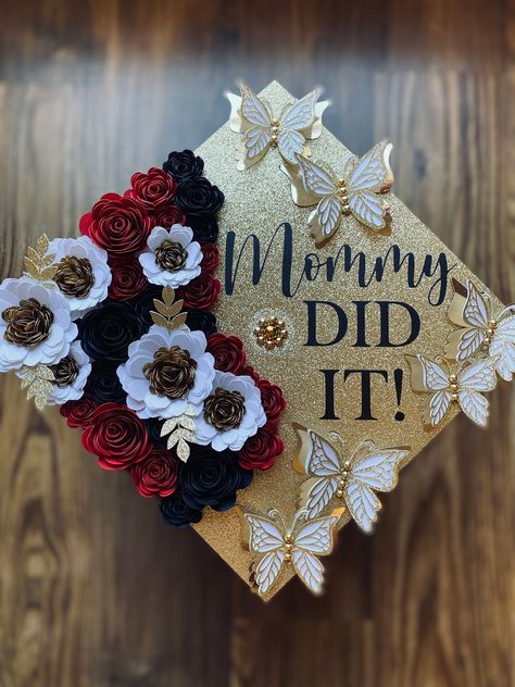 Earned It Nursing Graduation Cap, Mommy Did It Graduation Cap Ideas, Graduation Cap Mommy Did It, Graduation Cap Designs Esthetician, Graduation Cap Designs Mommy Did It, Grad Caps For Moms, Single Mom Graduation Cap, Mommy Graduation Cap, Cap Decoration Nursing