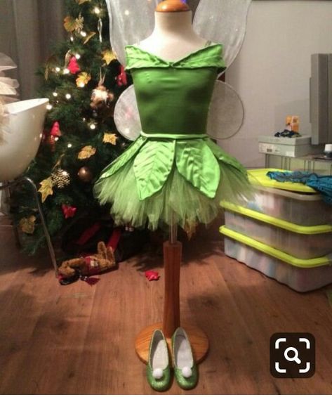 Diy Tinkerbell Costume, Flowers Costume, Tinkerbell Dress, Peter Pan Costumes, Tinkerbell Costume, Tinker Bell Costume, Tinkerbell Party, Diy Kostüm, Costume Diy