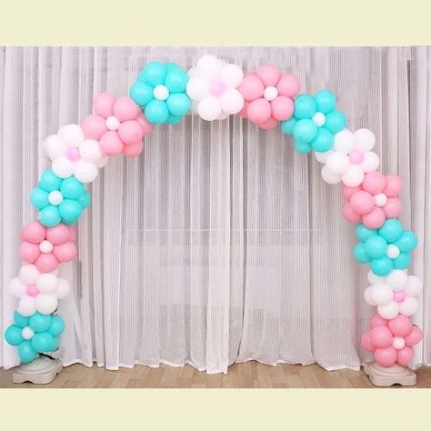 latest birthday balloon decorations at home ideas Birthday Balloon Decorations At Home, Balloon Decorations At Home, Outdoor Wedding Reception Decor, Bling Birthday Party, Luxury Outdoor Wedding, Party Balloons Diy, Birthday Decorations At Home, Deco Ballon, Simple Birthday Decorations