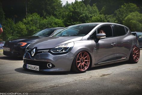 Renault Clio Modified, Cars Modified, Mountain Girl, Gents Fashion, Common Rail, Modified Cars, Dream Car, Volkswagen Passat, Boss Babe