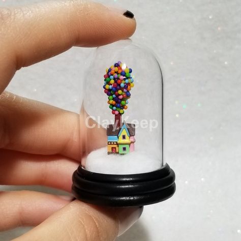 Disney Inspired Miniature up House in a Glass Dome Disney - Etsy Up House Pixar, Polymer Clay Disney, Balloon House, Miniature Polymer Clay, Miniature Scenes, Art Glass Jewelry, Clay Sculptures, Disney Up, Disney Etsy