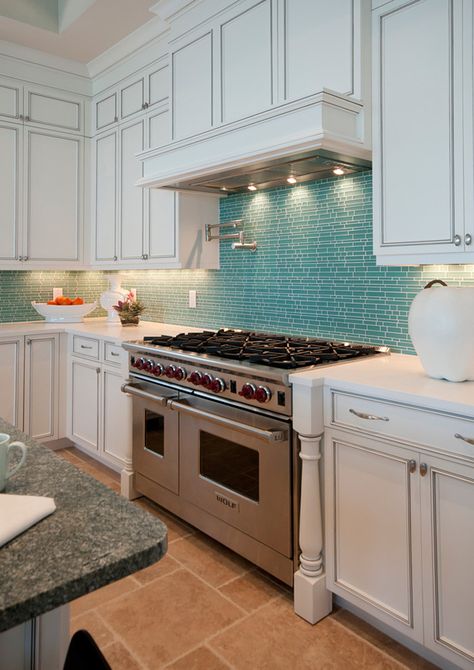 Turquoise Backsplash Ideas Turquoise Room, Coastal Kitchen Decor, Blue Backsplash, House Of Turquoise, Coastal Kitchen, White Kitchen Cabinets, White Cabinets, Beautiful Kitchens, Kitchen Backsplash