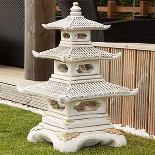 Three Tier Pagoda Pagoda Decor, Garden Pagoda, Japanese Garden Lanterns, Garden Ideas Uk, Japanese Stone Lanterns, Pagoda Temple, Small Japanese Garden, Pagoda Garden, Japanese Garden Landscape