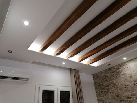 Wooden Ceiling Design Bedroom, Recessed Ceiling Ideas, Wooden Ceiling Designs, Modern Wooden Ceiling, Pop Art Interior Design, Halloween Room Decor Diy, Homey House, Wooden Ceiling Design, Interior Design History