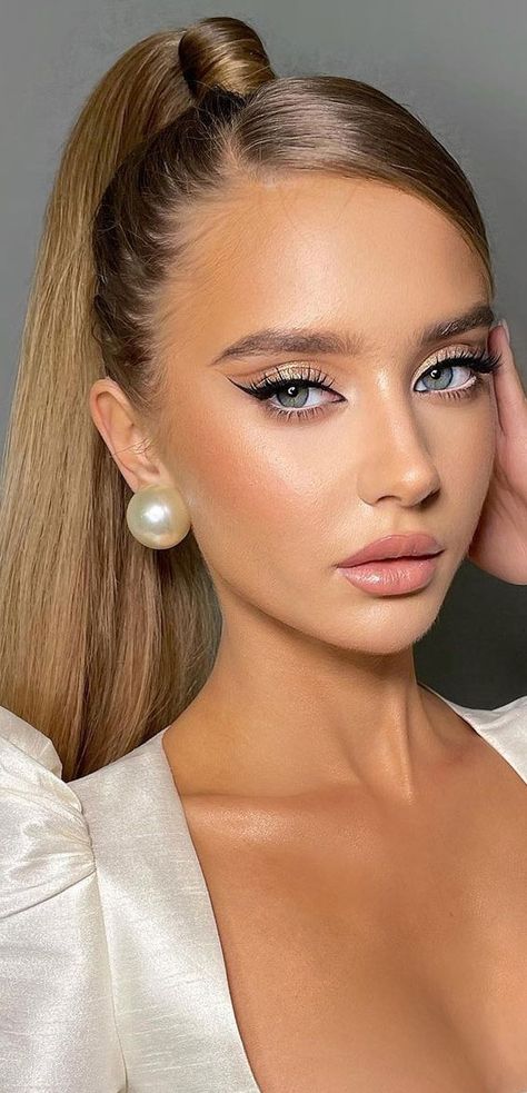 Makeup For Ponytail Hair, Eye Make Up Trends 2023, Makeup 2023 Summer, Makeup For Ponytail, Summer 2023 Makeup Looks, Barbie Makeup Asian, 2023 Makeup Trends Natural, Summer Makeup Looks 2023, Makeup Trends 2023 Winter