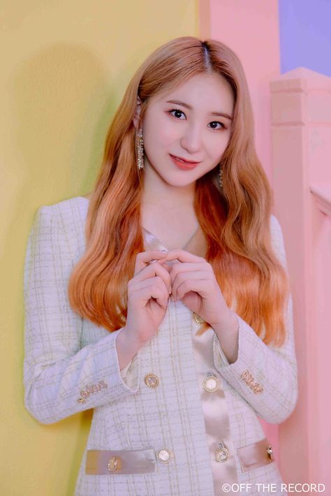 IZONE CHAEYEON 09.15 Iz*one Chaeyeon, Color Iz, Eyes On Me, Aesthetic People, Musical Group, Kim Min, Album Songs, The Wiz, Iz One