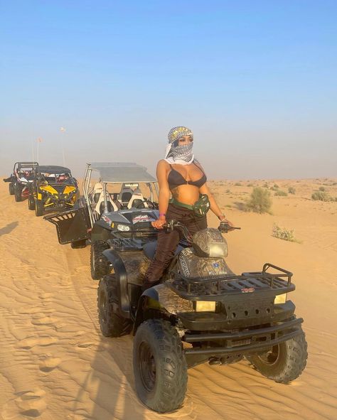 Cute Atv Riding Outfit, Atv Riding Outfit, Outfits For Mexico, Atv Riding, Best Friend Outfits, Tshirt Design Inspiration, Trip Outfits, Best Photo Poses, Bff Pictures