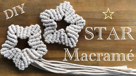 Macrame Star Tutorial, Xmas Macrame, Macrame Knots Diy, Macrame Star, Christmas Ball Ornaments Diy, Diy Yarn Dolls, Free Macrame Patterns, Farmhouse Christmas Ornaments, Macrame Bracelet Patterns